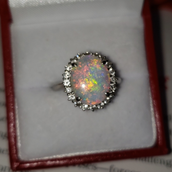Platinum Opal and Diamond Ring - Picture 6 of 7